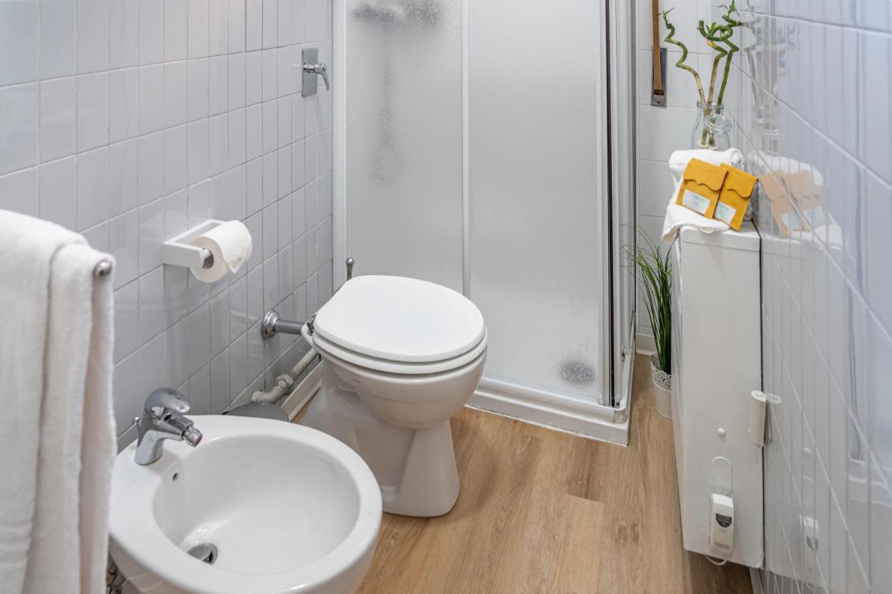 Casa Golgi - Pavia City - By Host4U Extérieur photo